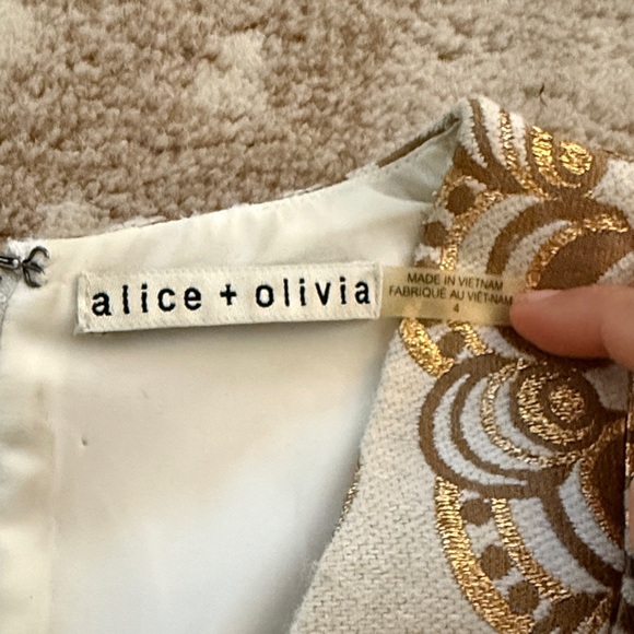 Alice + Olivia - Floral Patterned Sleeveless Dress - Picture 2 of 4